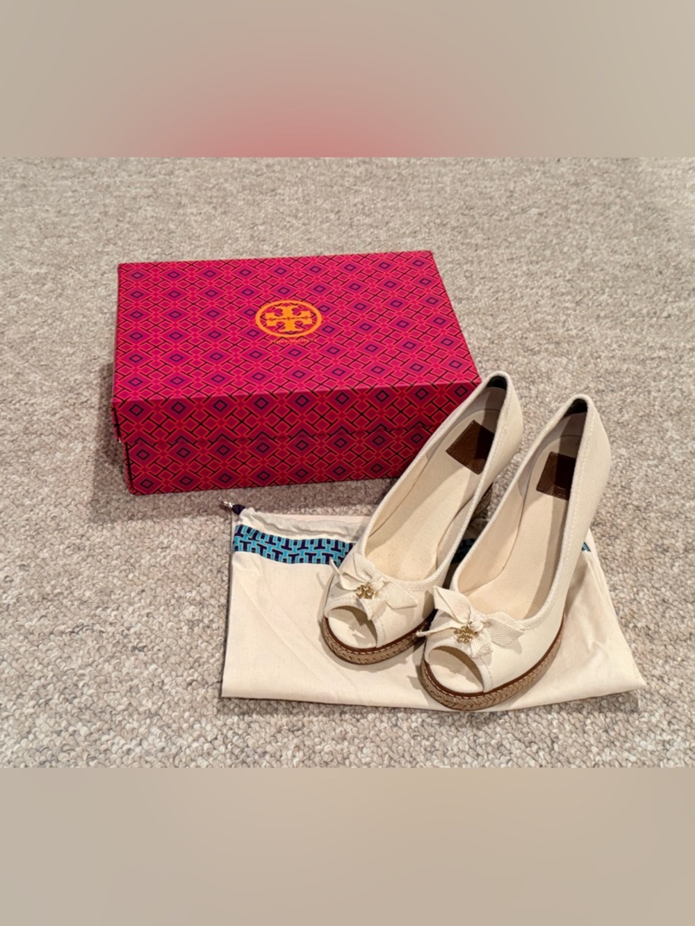 Tory Burch Cream Bow Peep-Toe Wedge Espadrilles Jackie 2 85mm canvas
